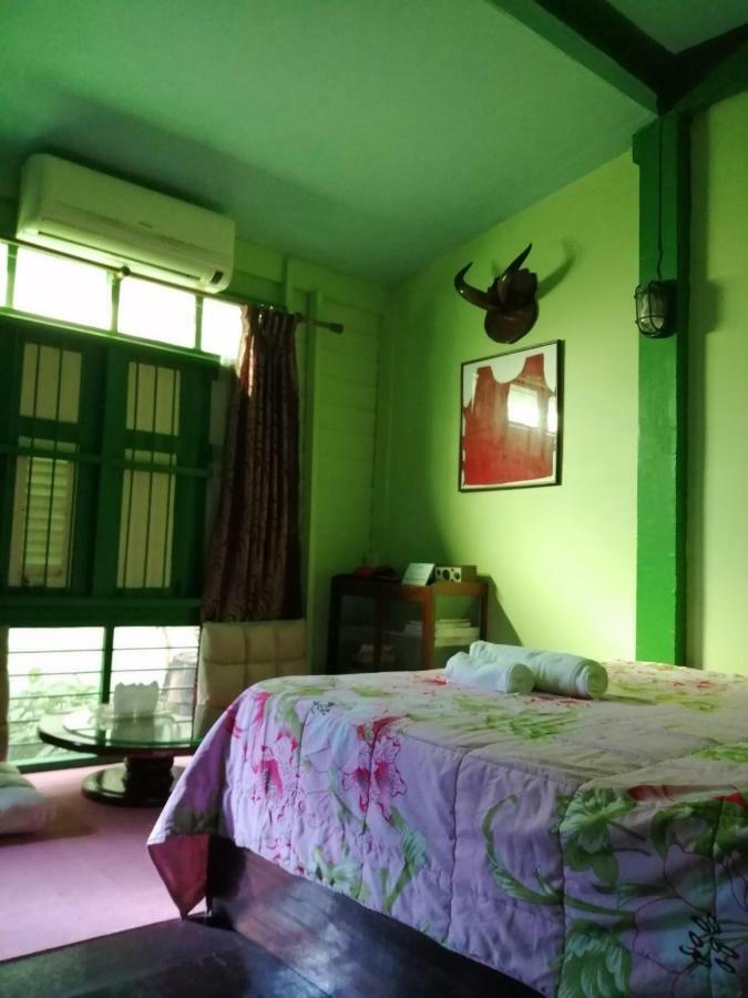 The Tepa House Bed & Breakfast Bangkok Exterior foto