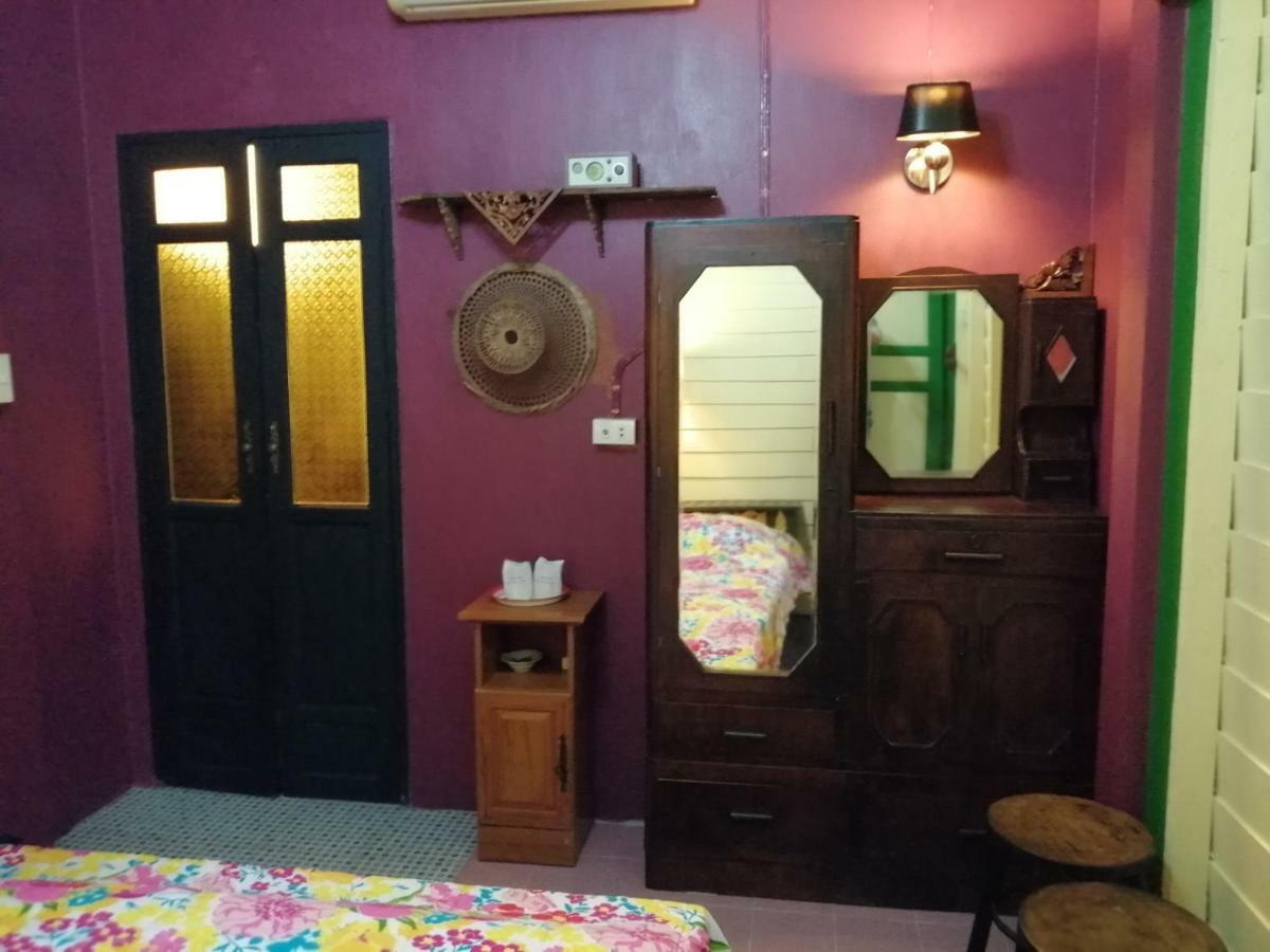 The Tepa House Bed & Breakfast Bangkok Exterior foto
