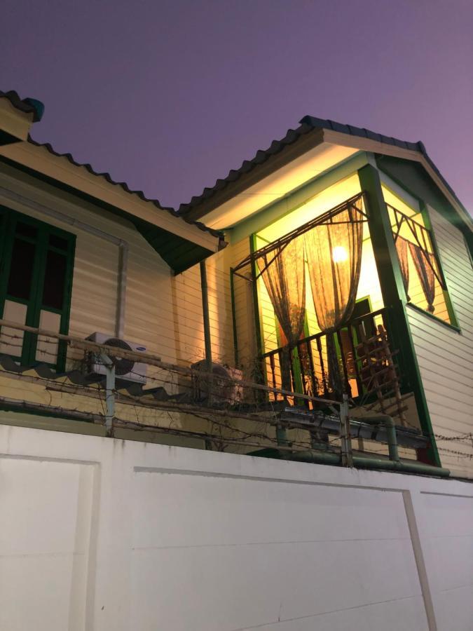 The Tepa House Bed & Breakfast Bangkok Exterior foto